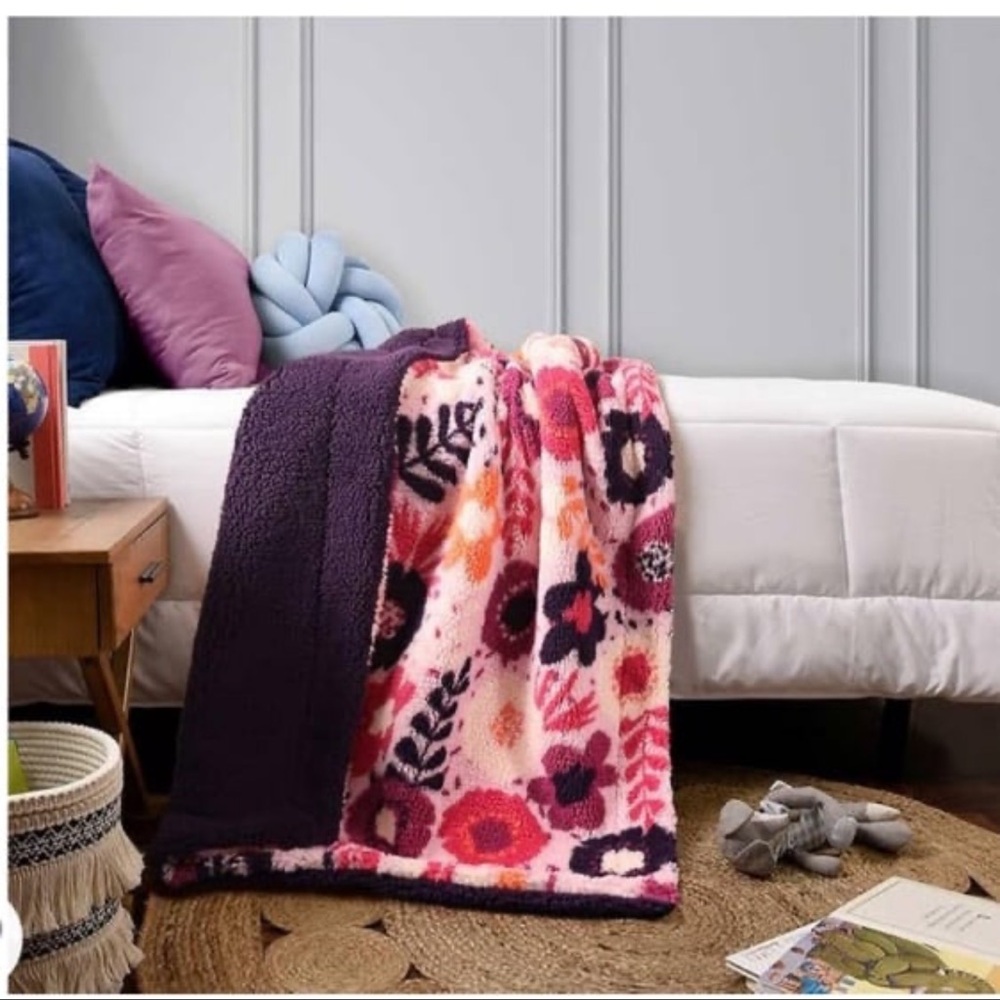 Life Comfort Kids Ultimate Sherpa Fleece Throw